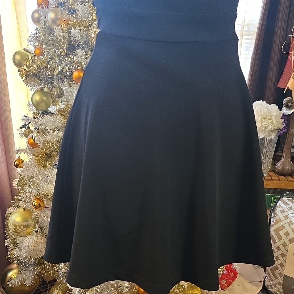 Elegant Black Mini Dress - Picture 2 of 16